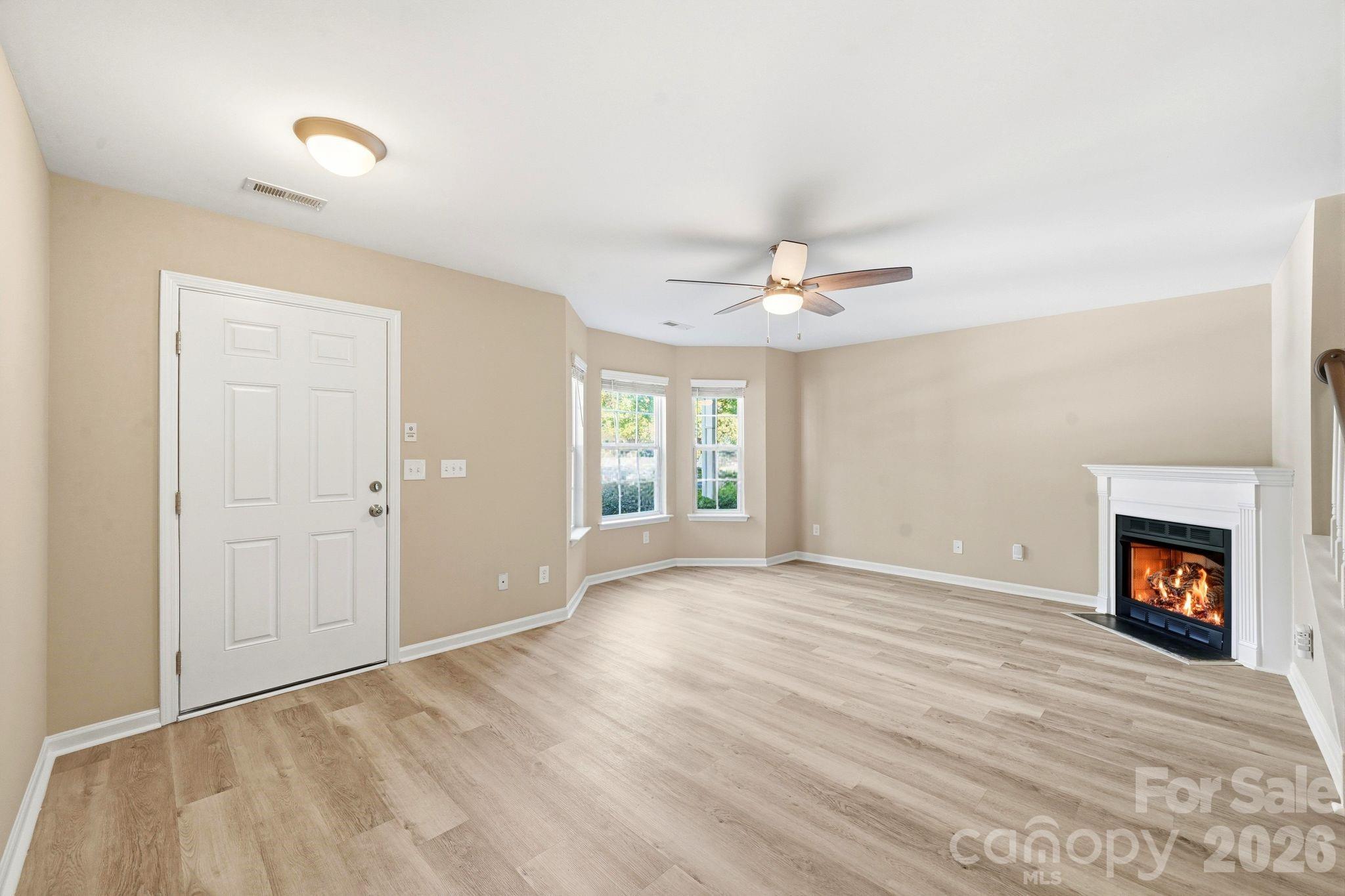 687 Rock Lake Glen