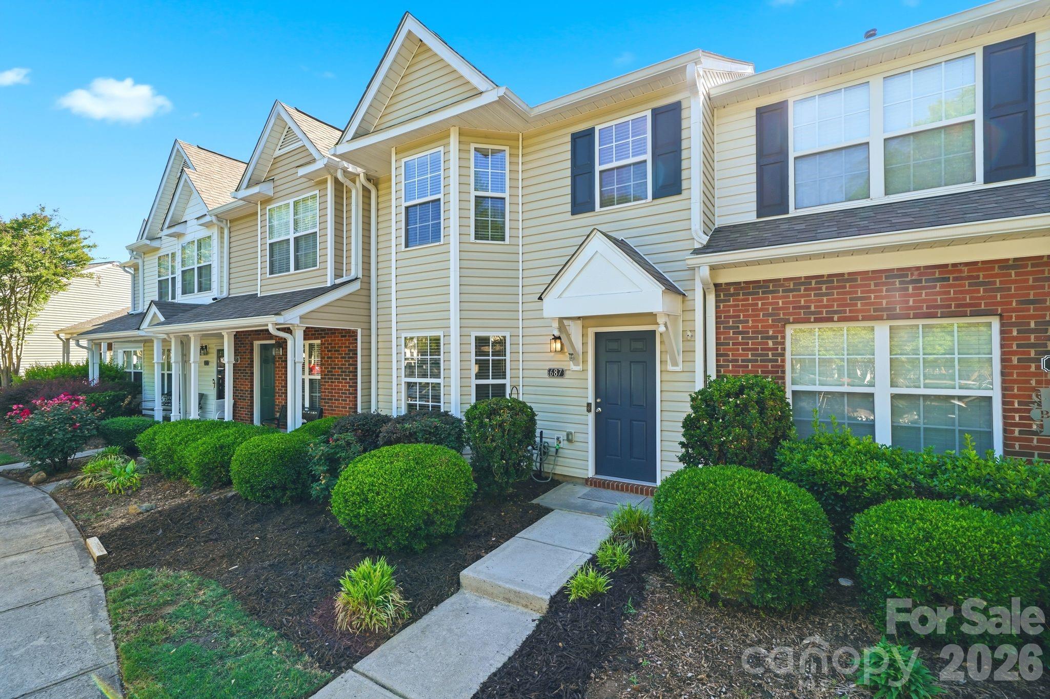 687 Rock Lake Glen