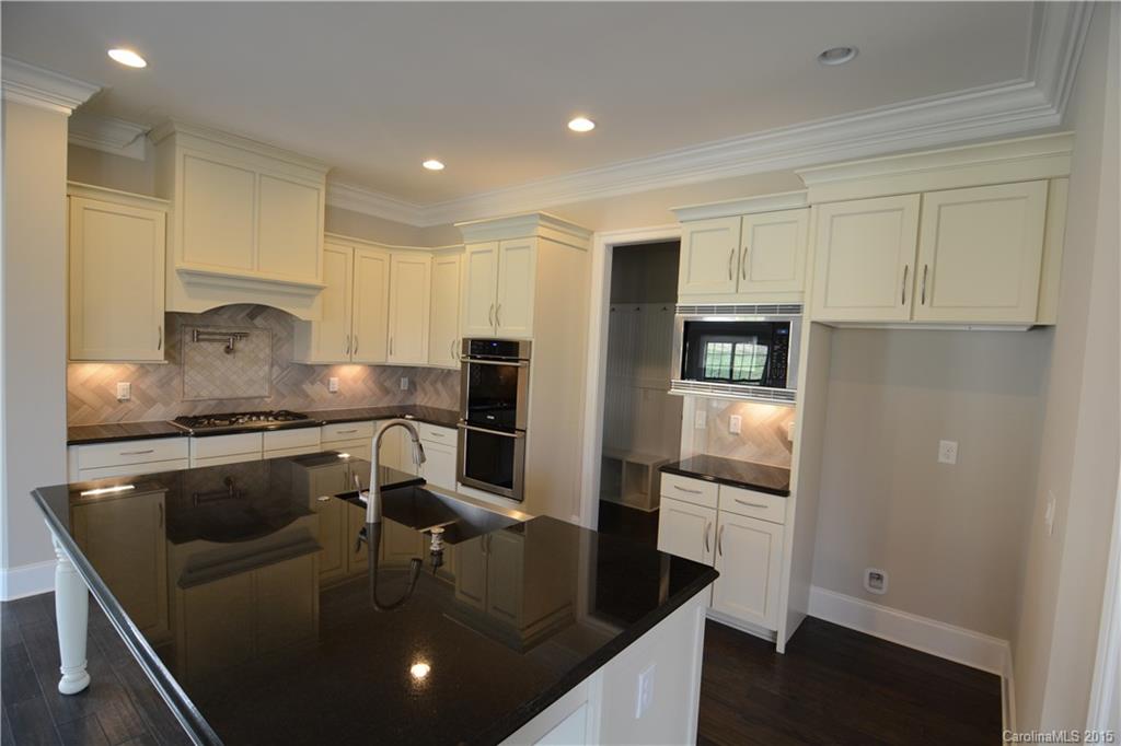 Lake Ridge Manors - Residential