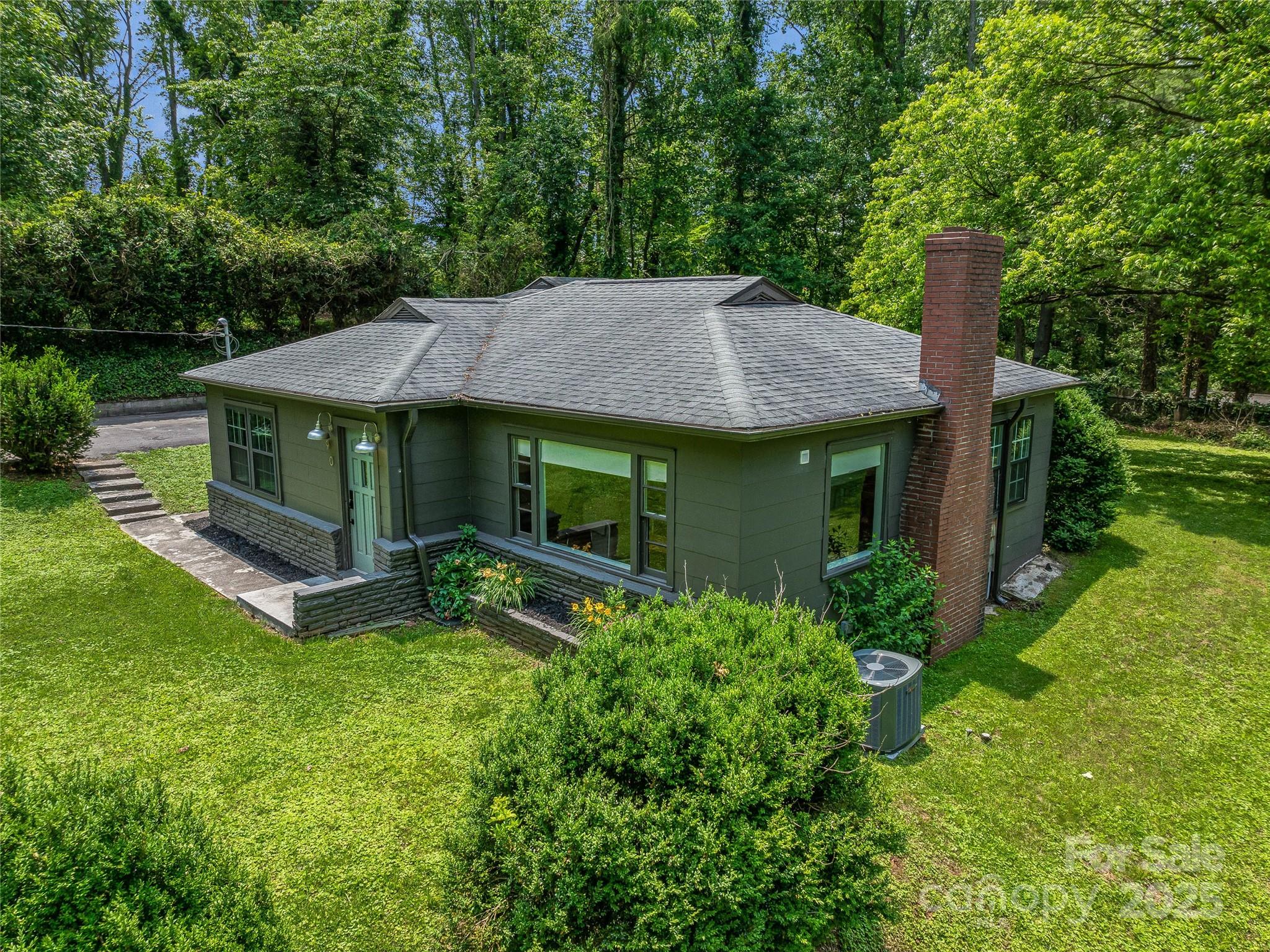 90 W Skyland Circle 1