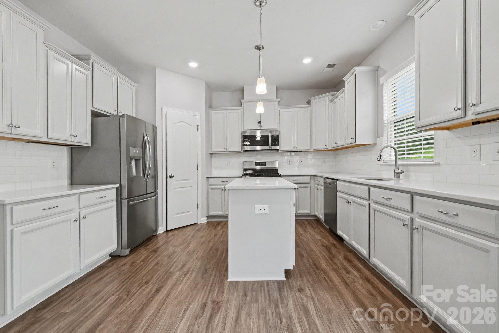 16846 Cozy Cove Road