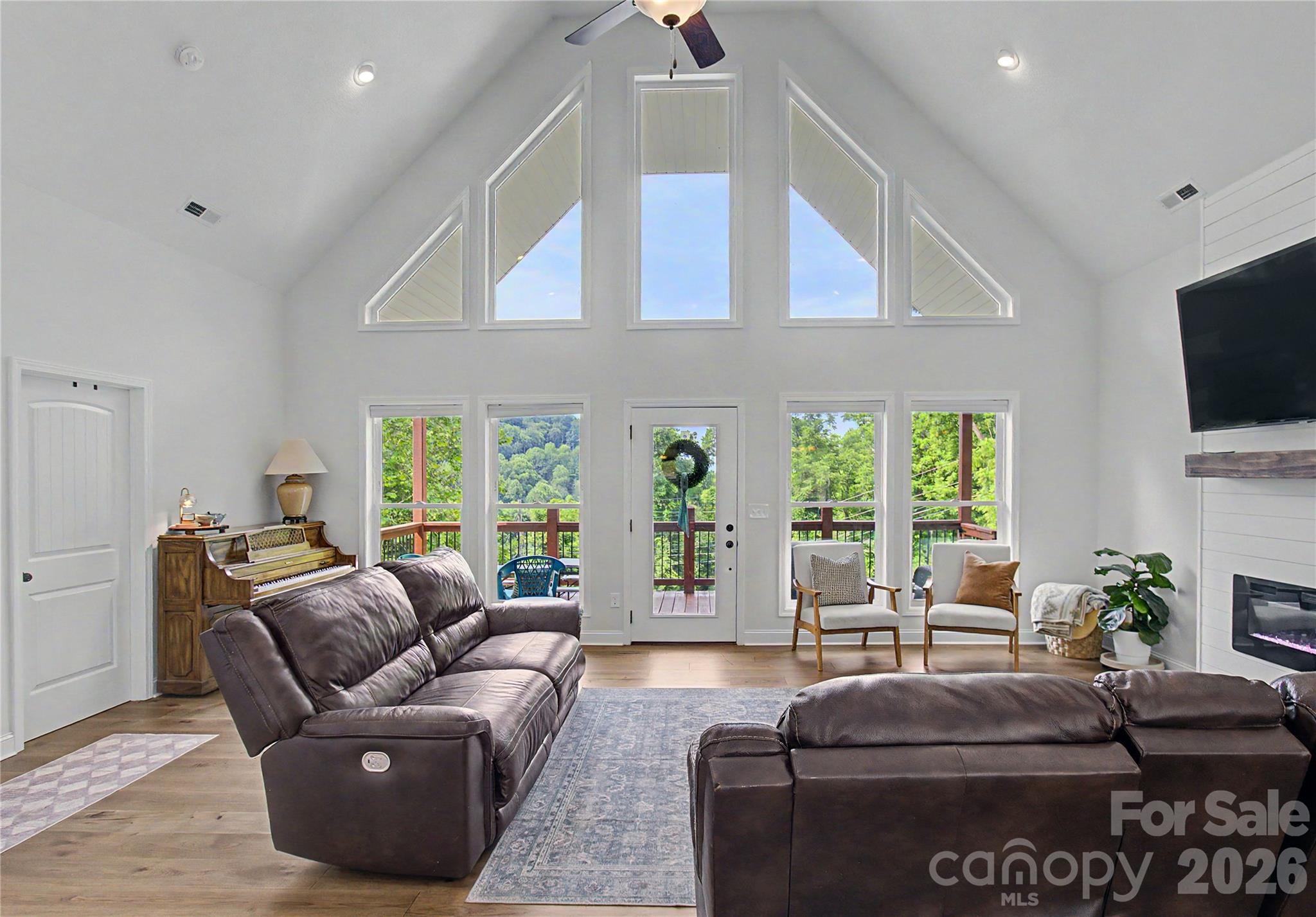 300 Green Meadow Lane