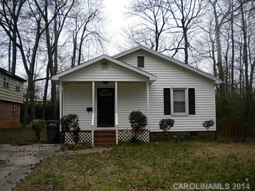 Investor ready!  New one year lease just signed in May 2014 for $1000/month.  This home has leased for the last 5 years for an average of $1000/month.  New hot water heater, new dishwasher, fresh paint and carpets clean.  Close to light rail, South Park, Dilworth, and Uptown.