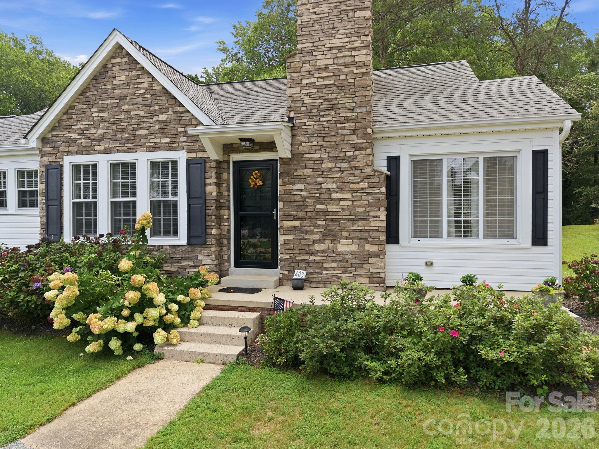 403 W Peeler Street