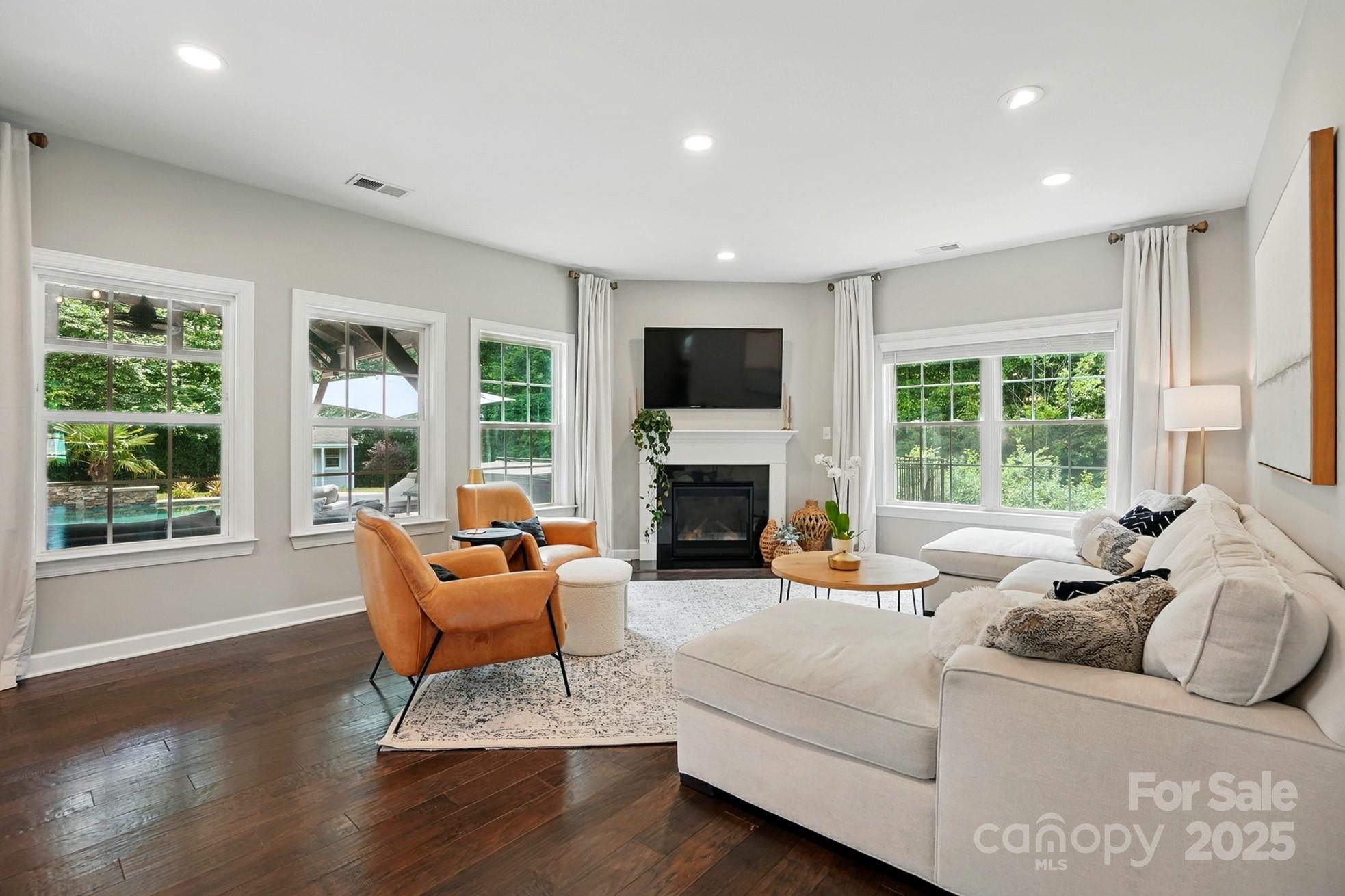 Waterford on the Rocky River - Residential