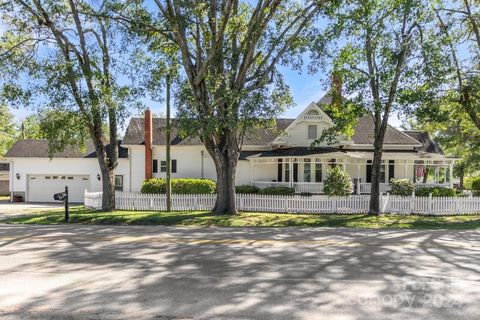 A home in Kershaw