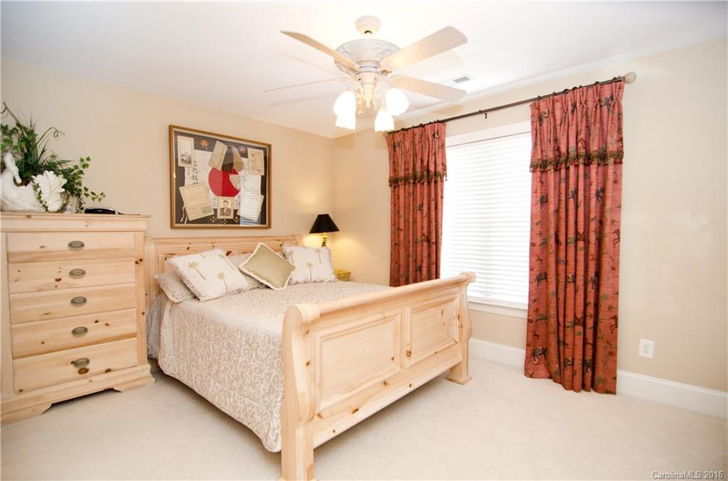 Vanderlakes - Residential