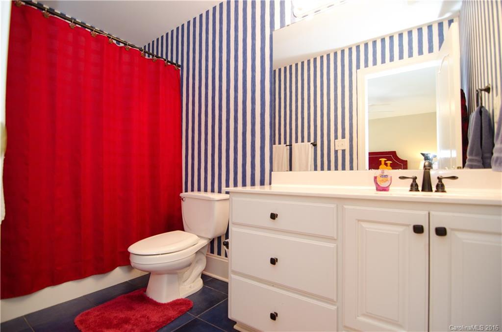 Vanderlakes - Residential