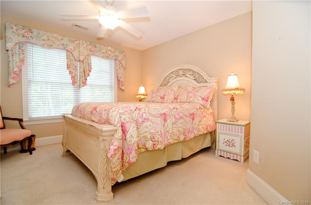 Vanderlakes - Residential