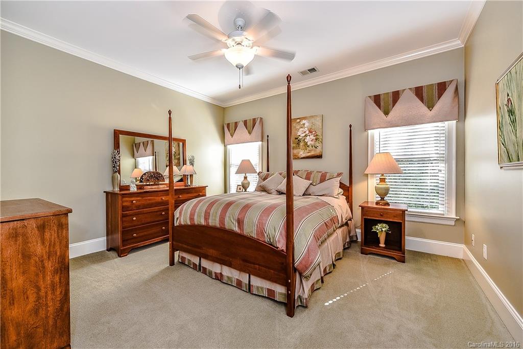 The Peninsula - Residential