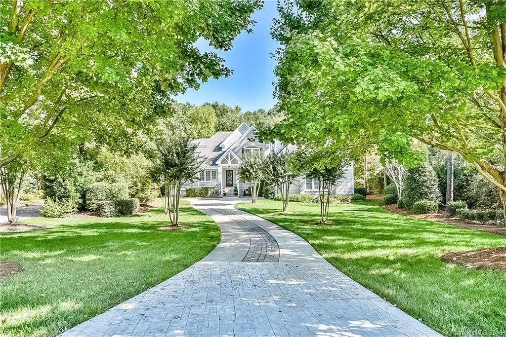 The Peninsula - Residential