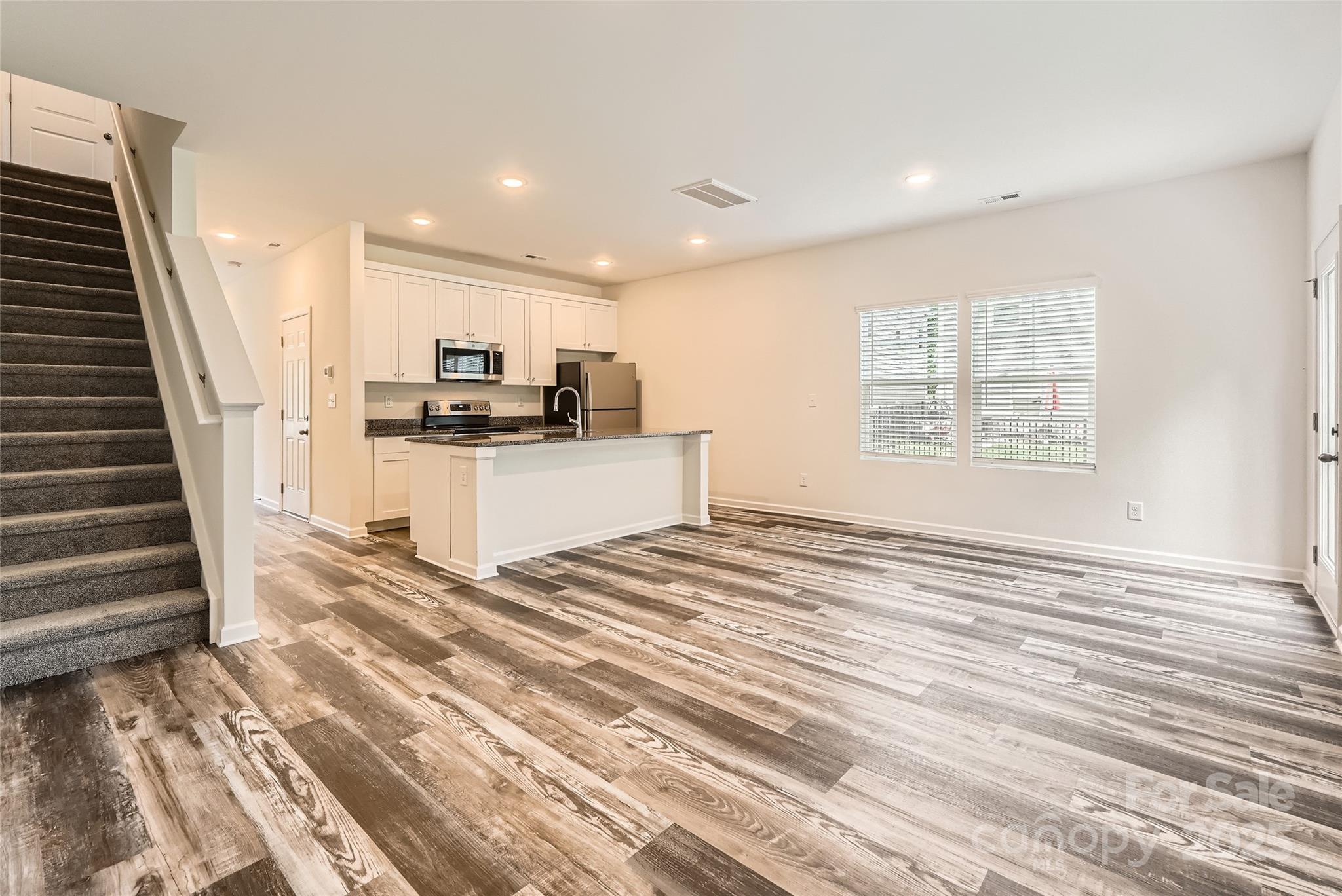 107 Blakeslee Court