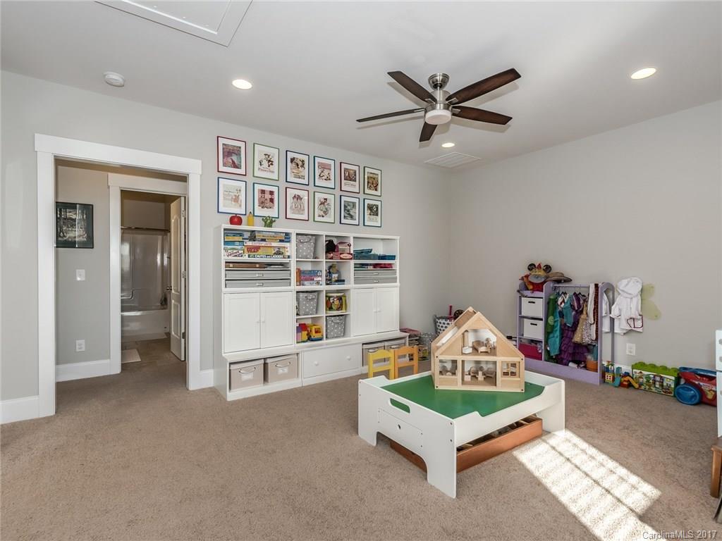 Riverwalk - Residential