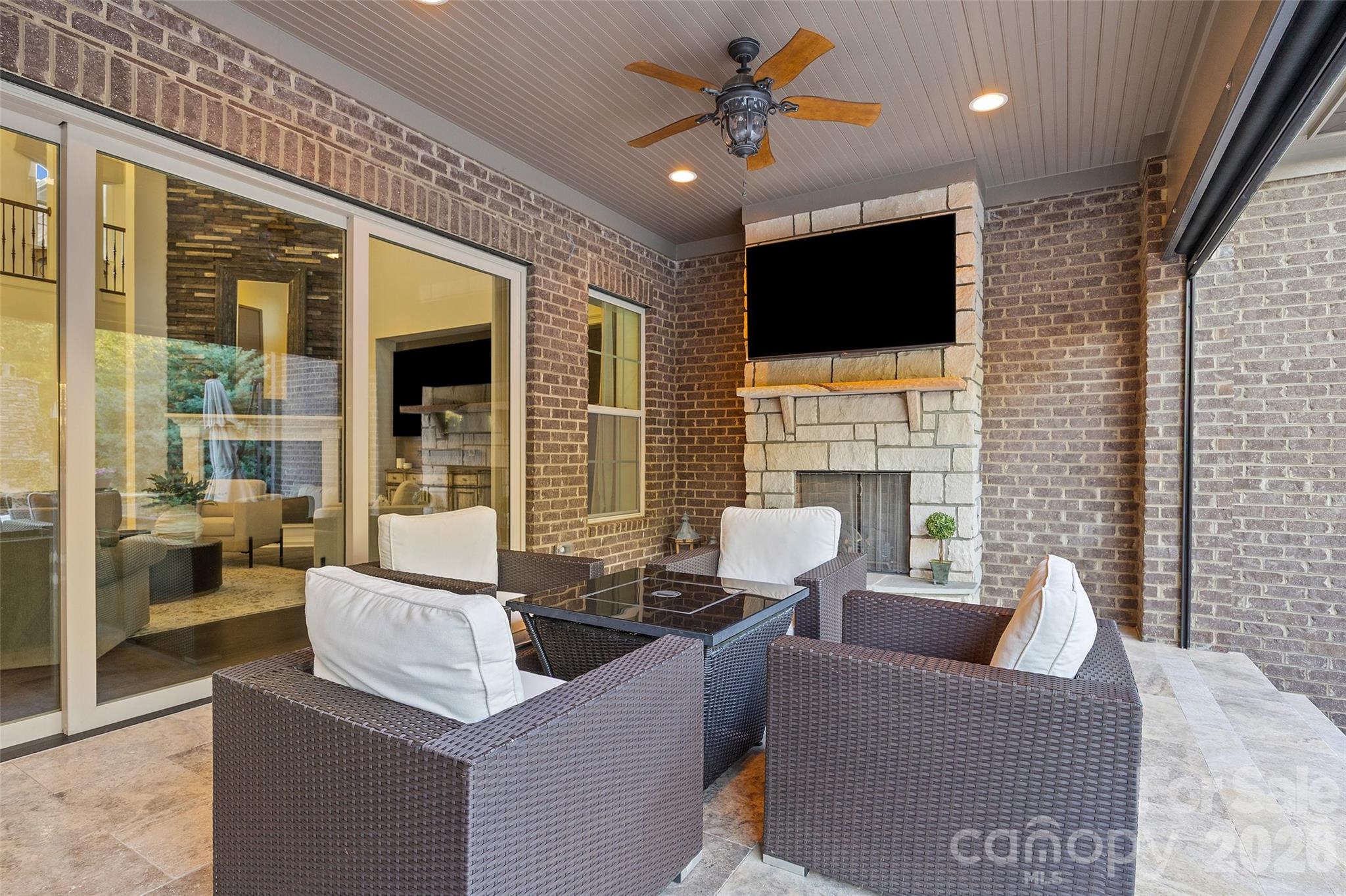 Ladera - Residential