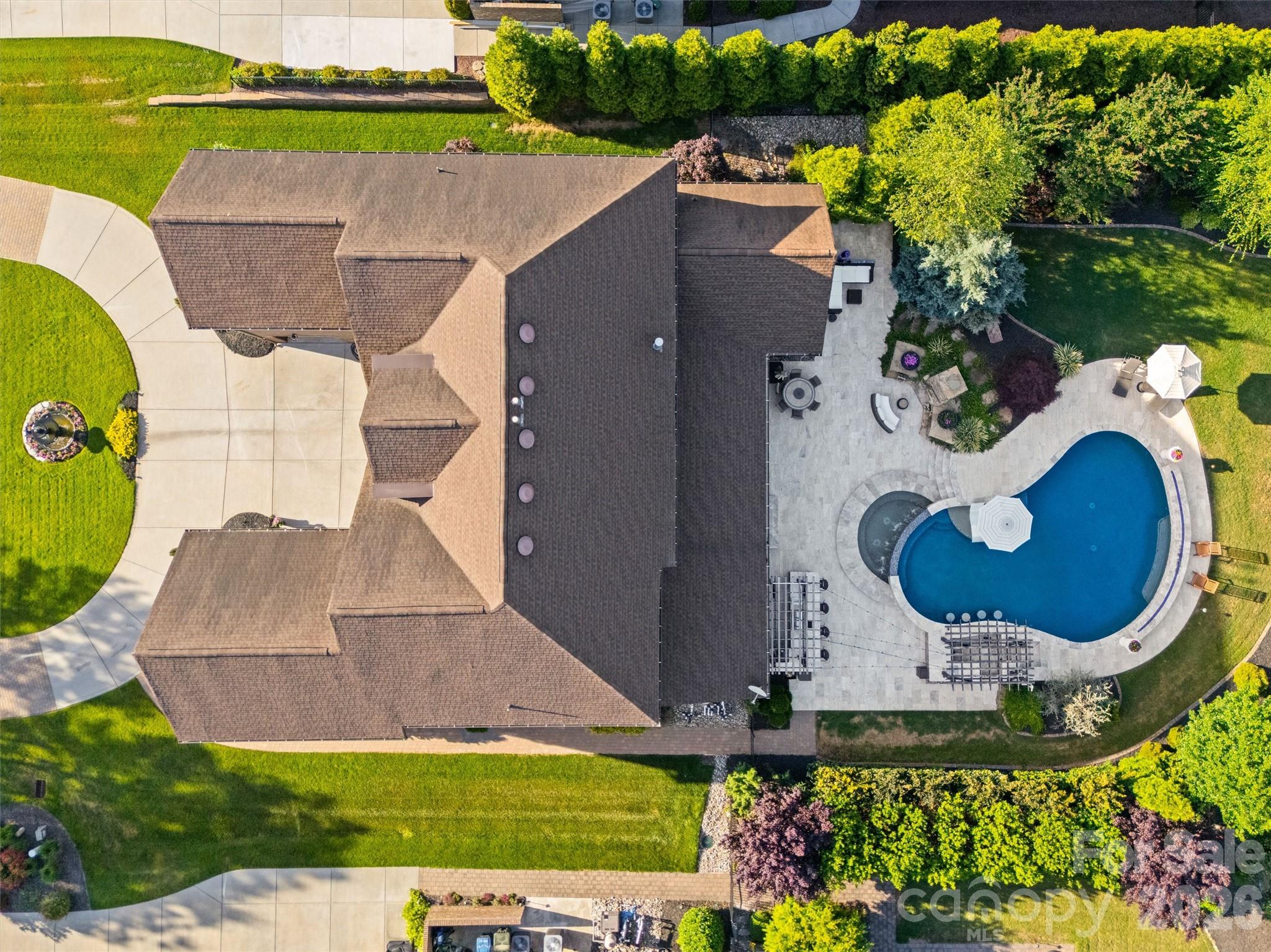 Ladera - Residential