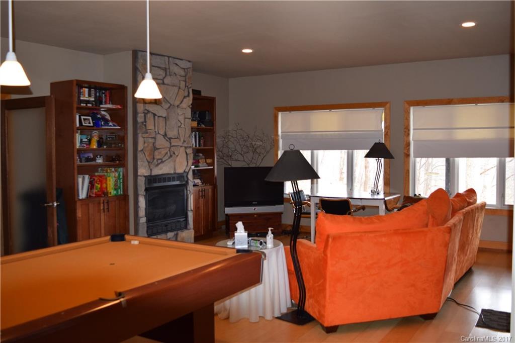 Crystal tree - Residential