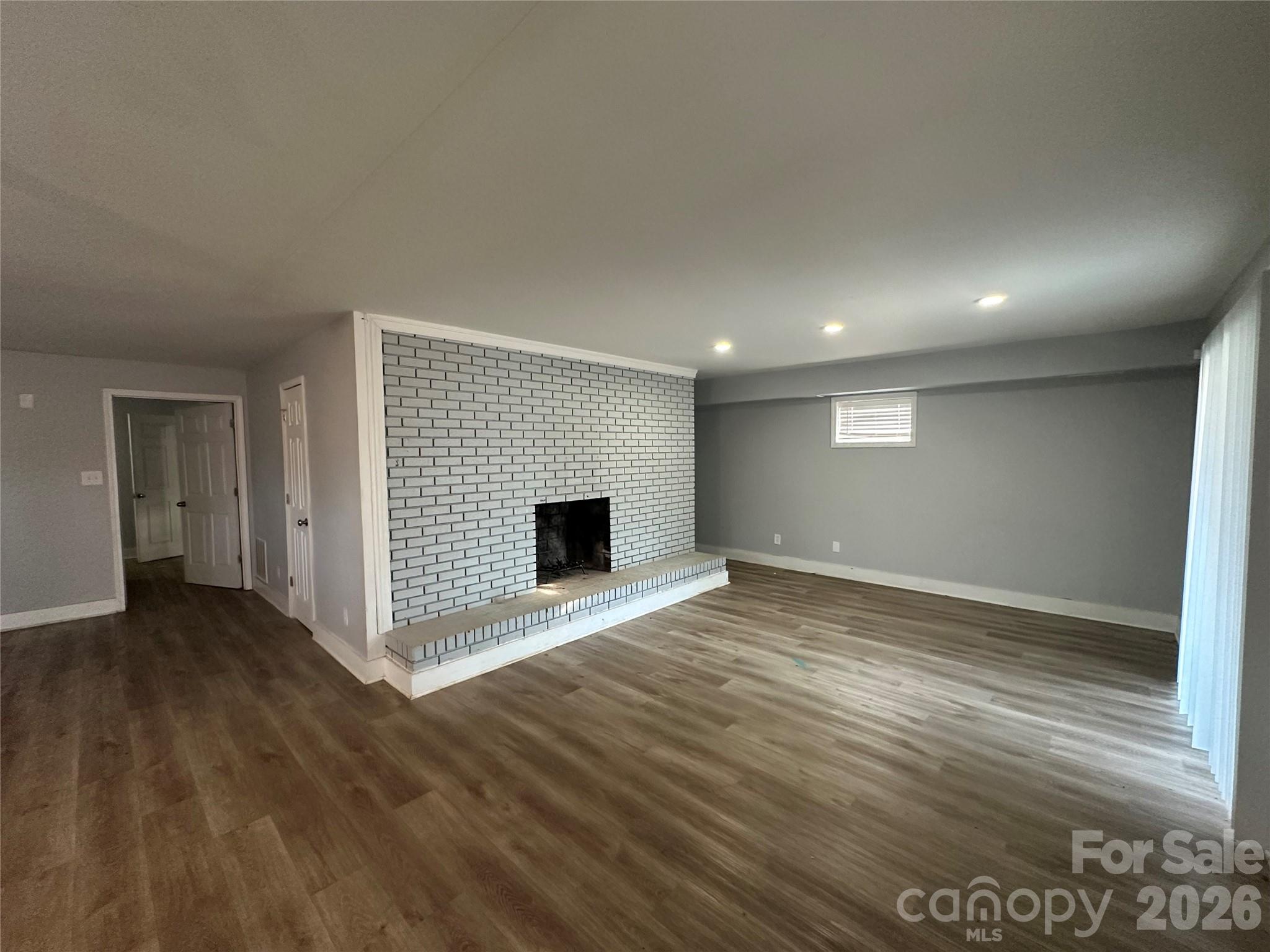 614 Sunnybrook Drive