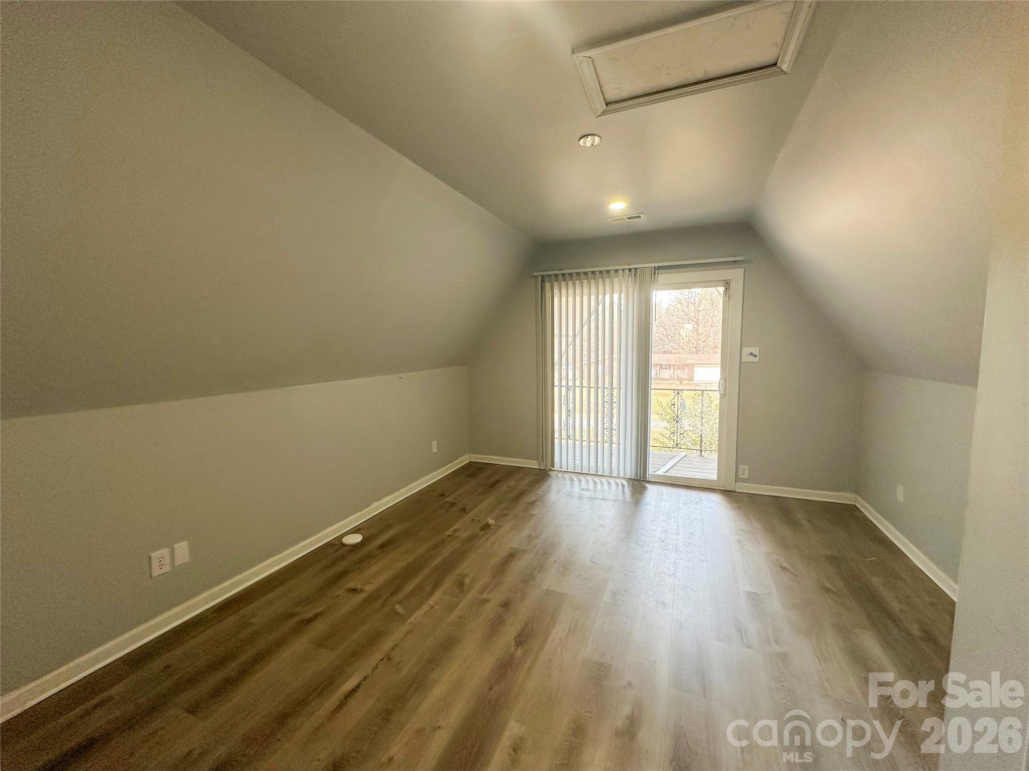 Hillsdale - Residential