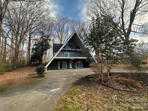 Photo of 614 Sunnybrook Drive, Monroe, NC 28110 (MLS # 4347108)