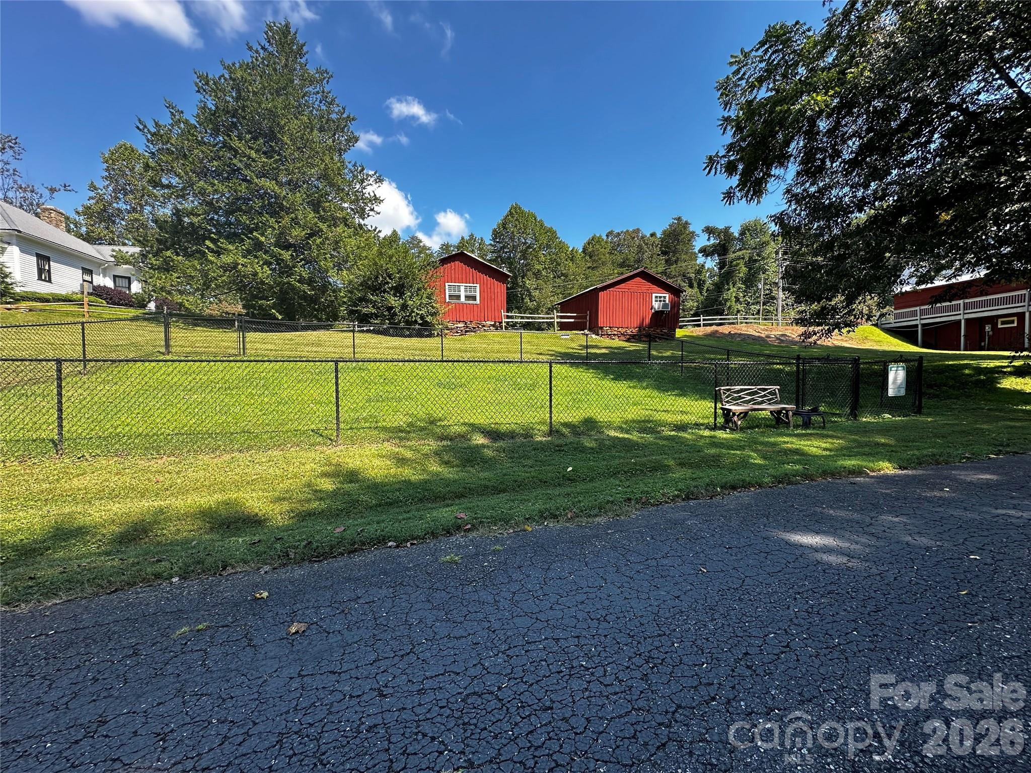 Apple Valley Farms - Land