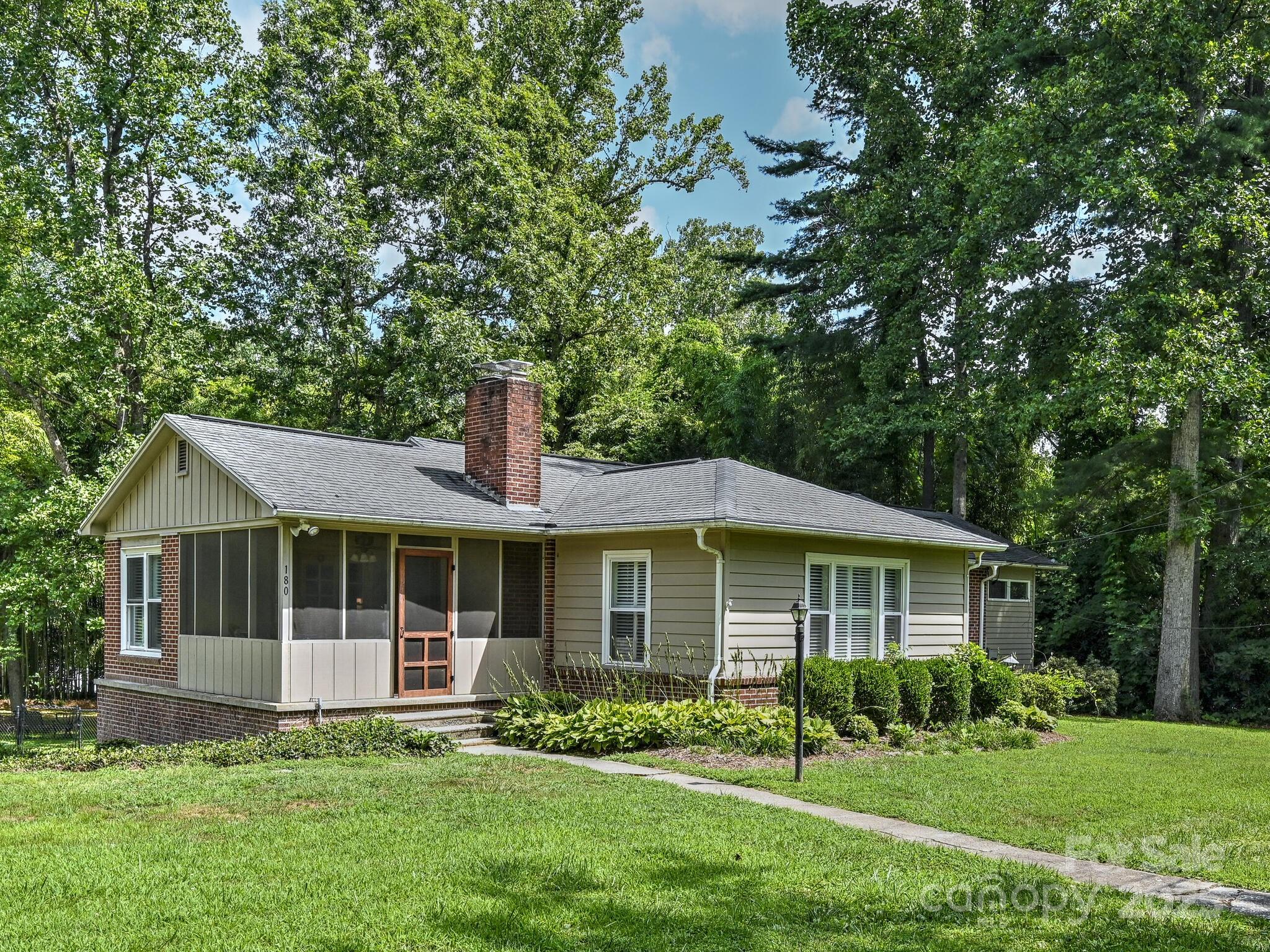 180 Rhododendron Drive