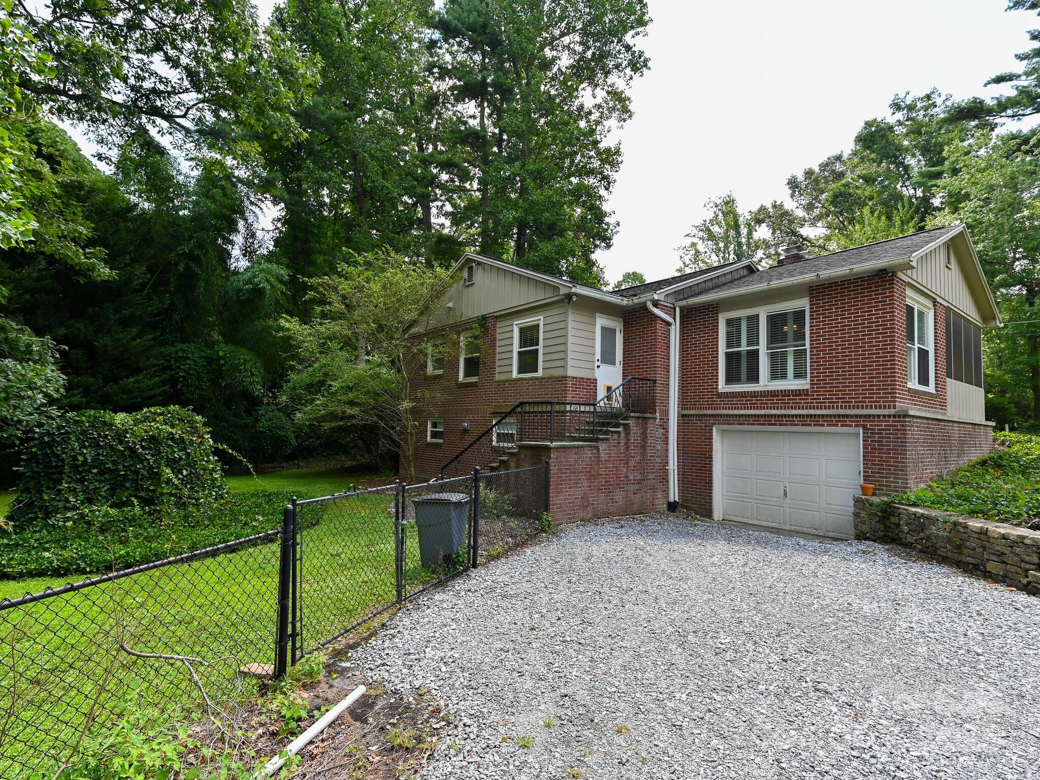 180 Rhododendron Drive