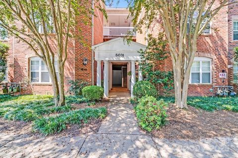 Photo of 5601 Fairview Road #10, Charlotte, NC 28209 (MLS # 4302815)