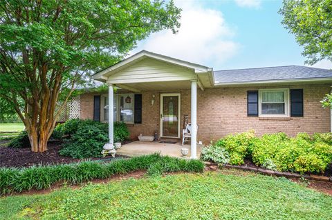 Single Family Residence in Vale NC 3465 Plateau Road.jpg