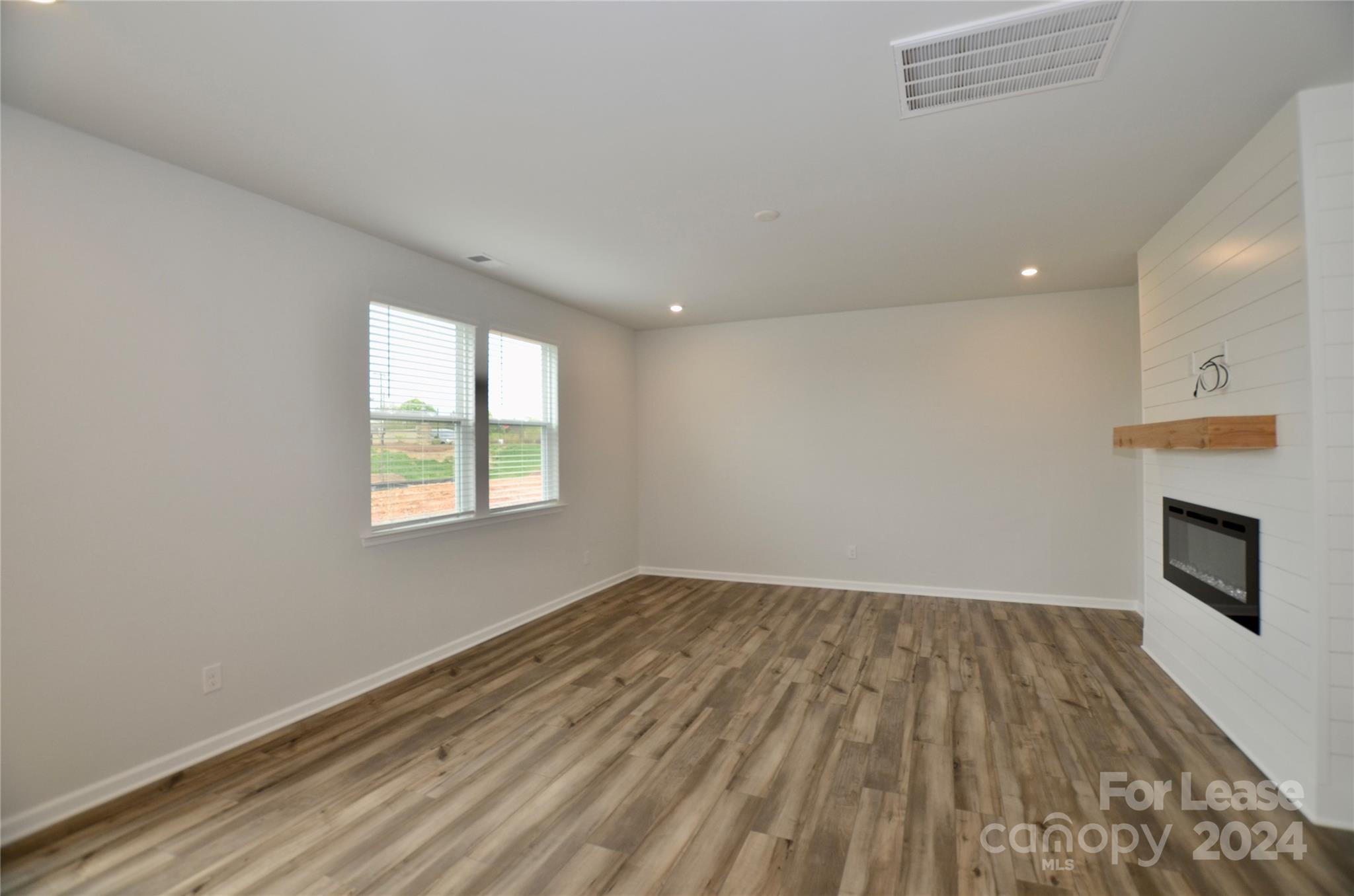 Blue Sky Meadows - Residential Lease