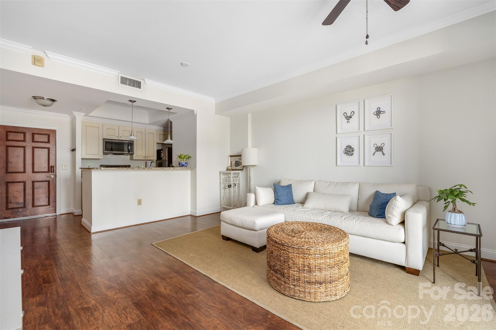 300 W 5th Street 419