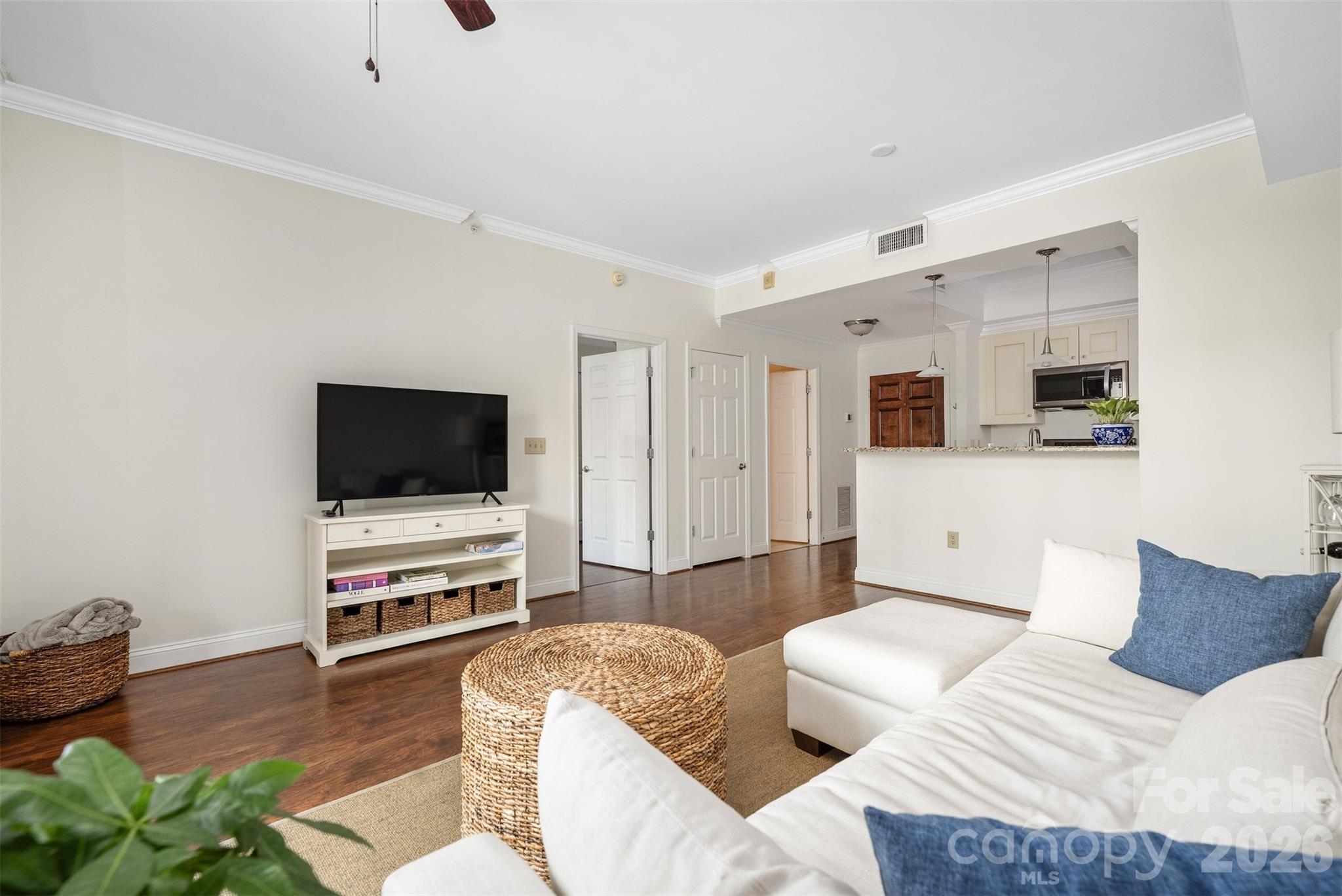 300 W 5th Street 419