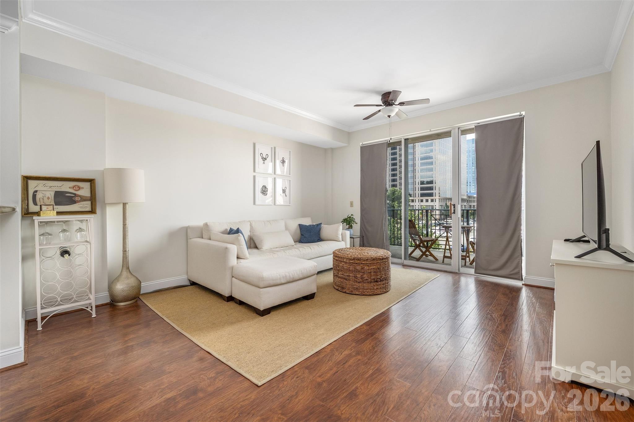 300 W 5th Street 419