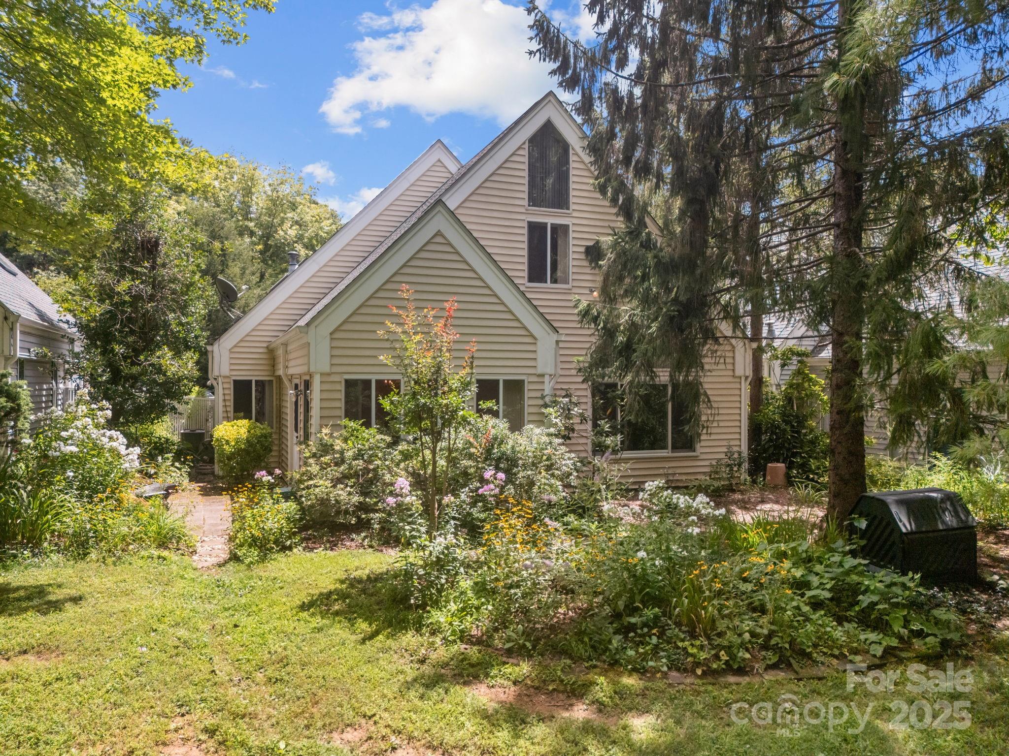 11 Stuart Circle