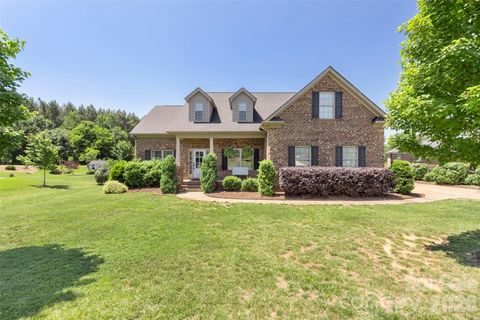 Photo of 5286 Ivy Spring Lane, Concord, NC 28025 (MLS # 4381900)