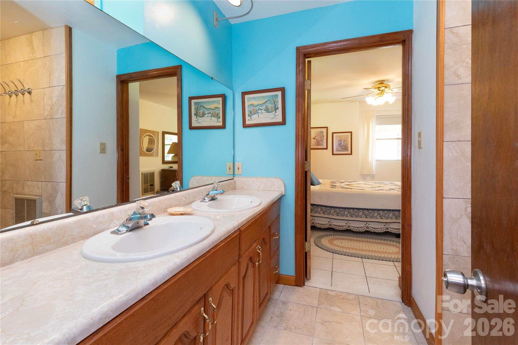 Bee Tree - Residential