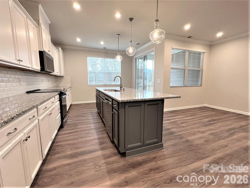 16628 Summers Walk Boulevard