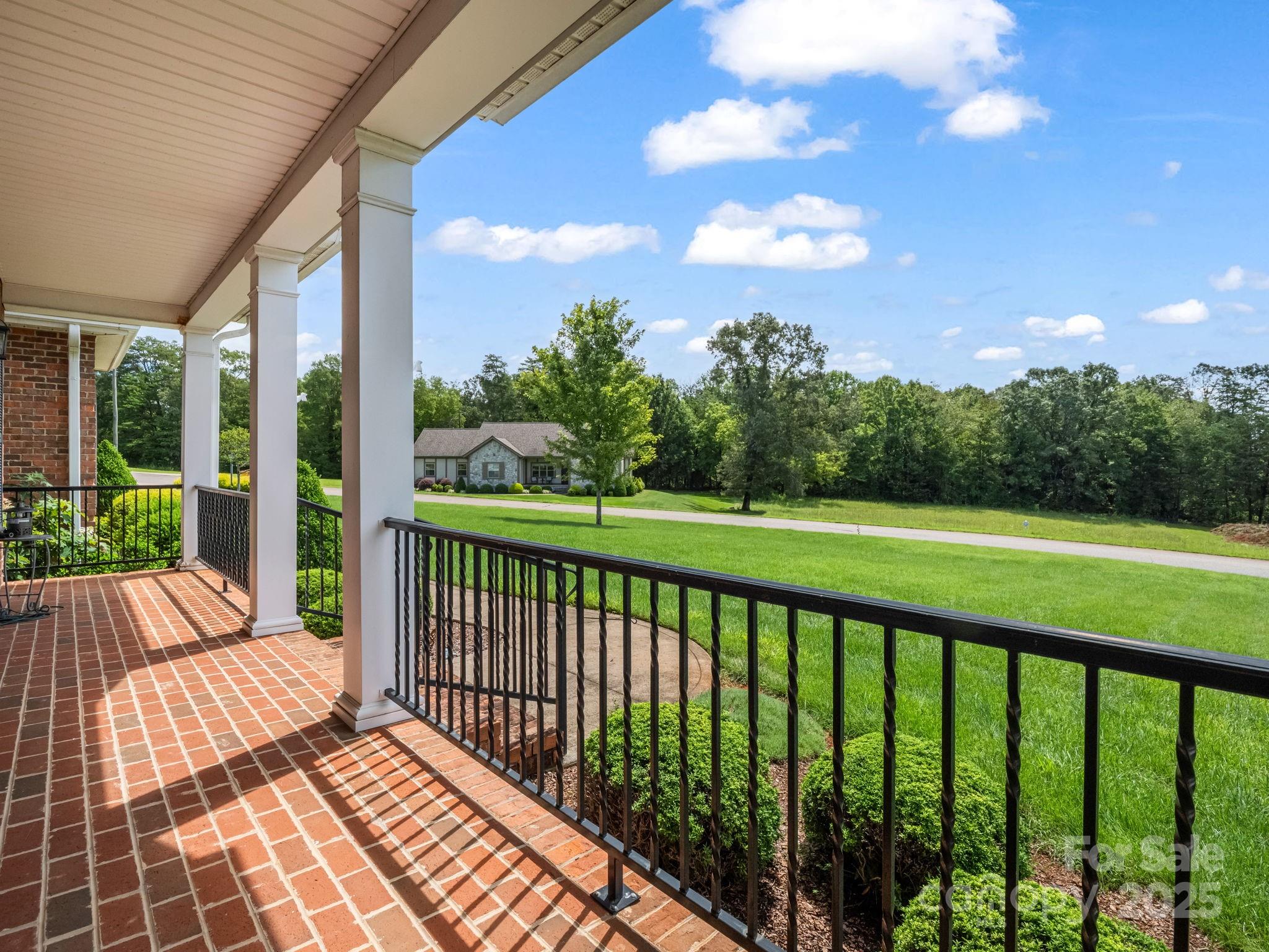 188 Jamesfield Drive