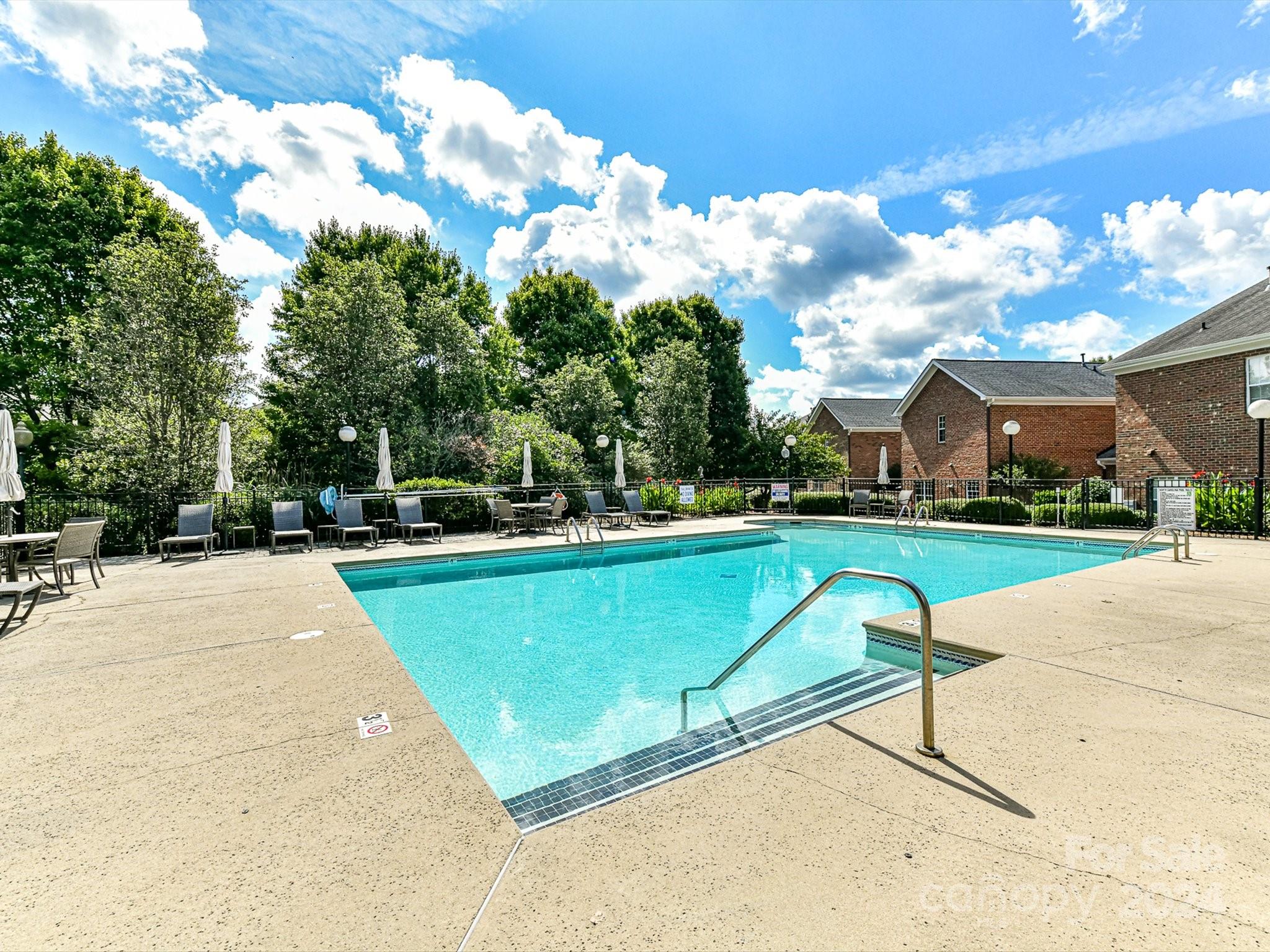 Bonnie Briar - Residential