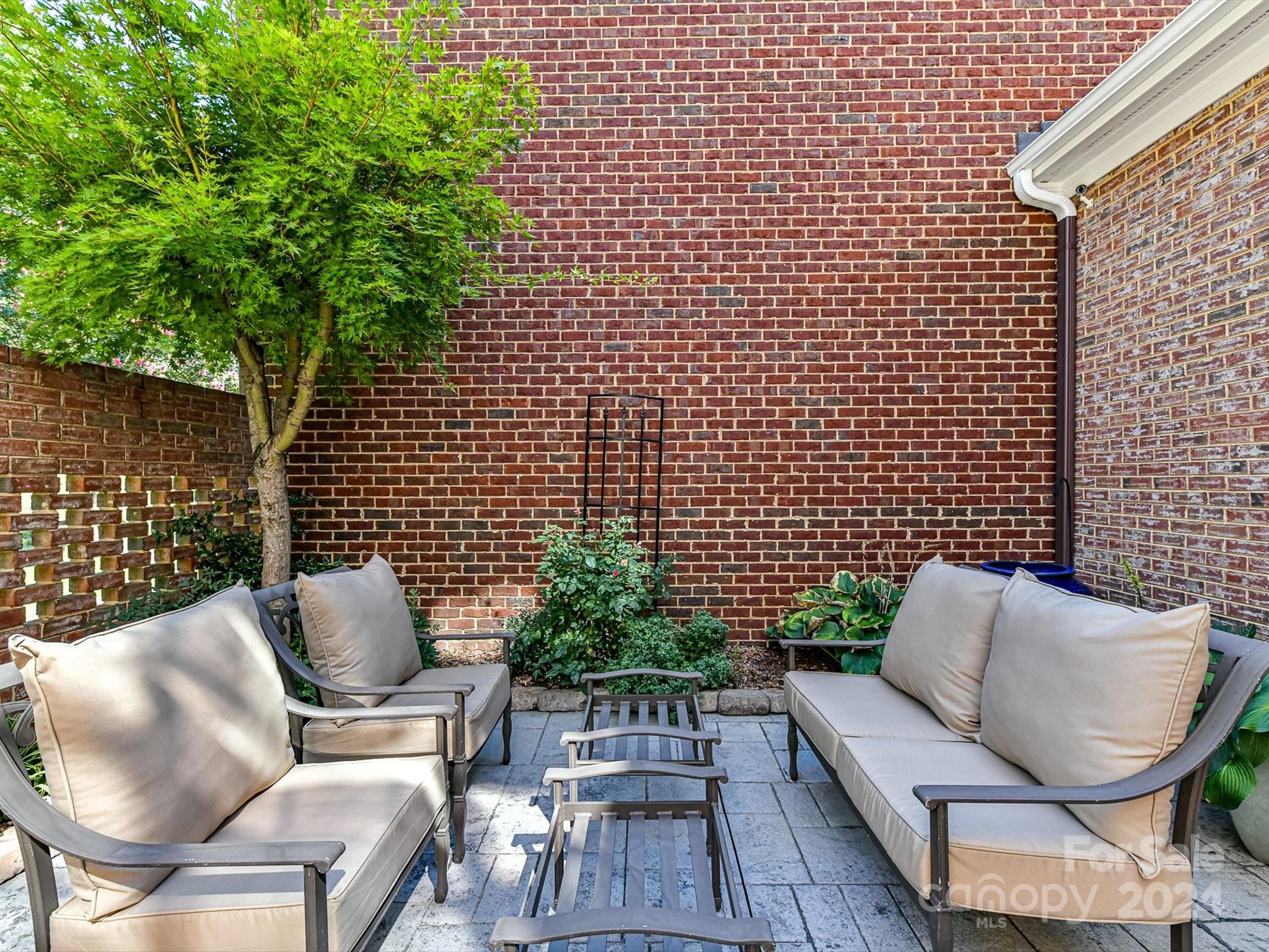 Bonnie Briar - Residential