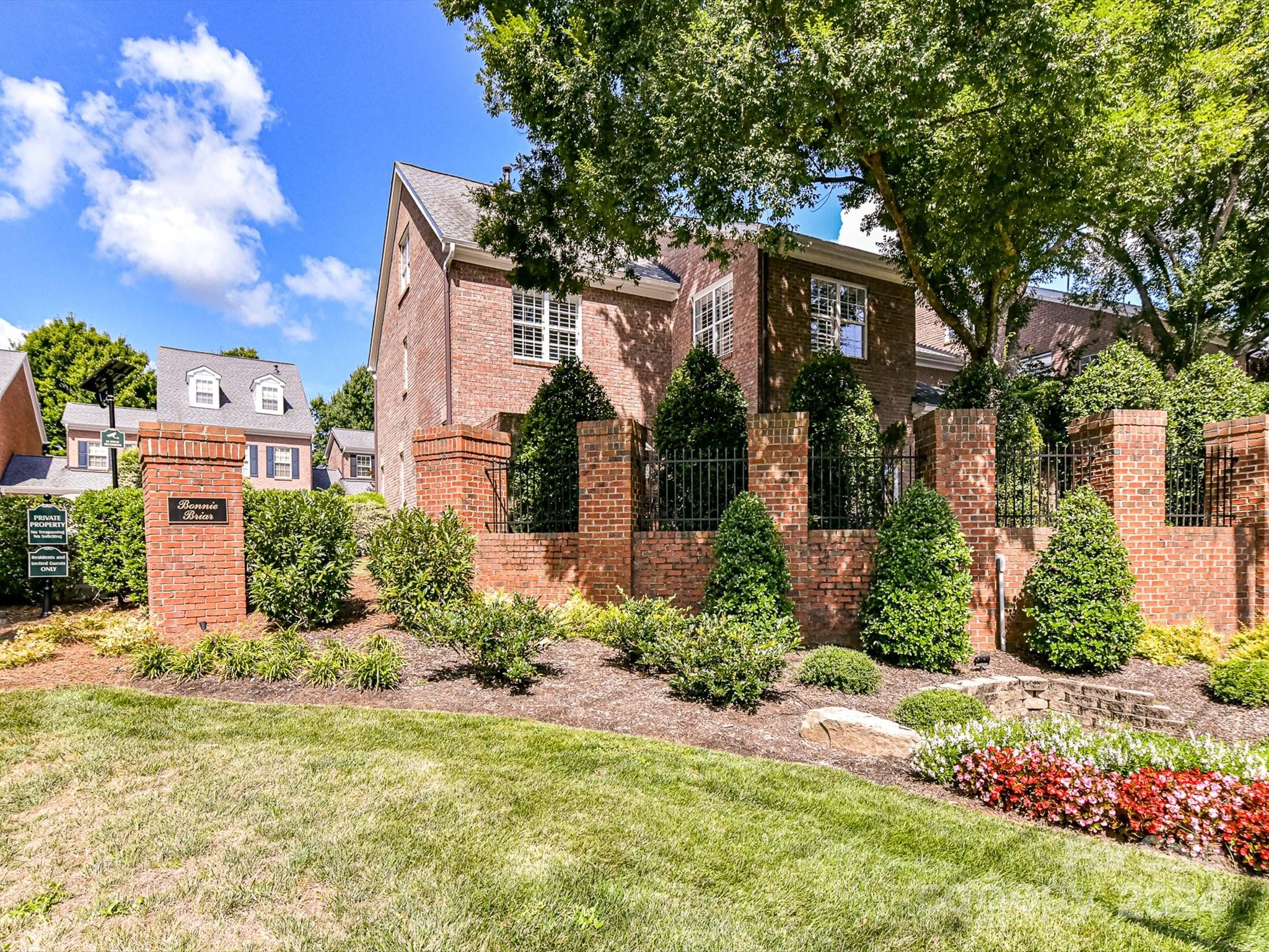 Bonnie Briar - Residential