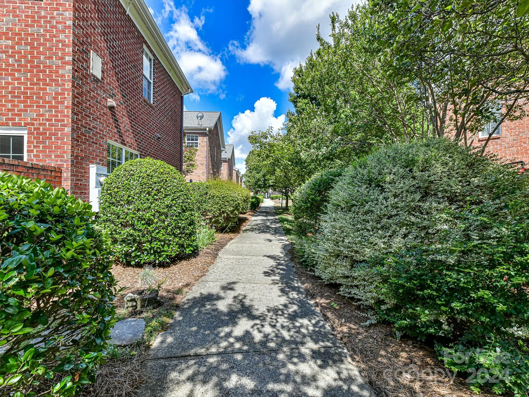 Bonnie Briar - Residential