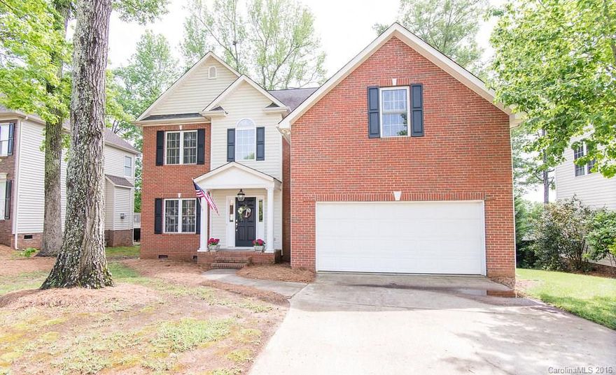 Gorgeous home with large foyer, formal dining room, huge kitchen with breakfast area and white cabinetry. Great room with gas log fireplace. Master bedroom with walk-in closet, double vanity in bathroom, garden tub, separate shower. Vaulted ceiling in master. Hardwoods in foyer, dining room, and kitchen. Upstairs laundry. Desired neighborhood located in close proximity to schools. Three Bedrooms and BONUS room!