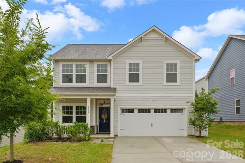 Photo of 2608 Overlook Ridge Street, Pineville, NC 28134 (MLS # 4397189)