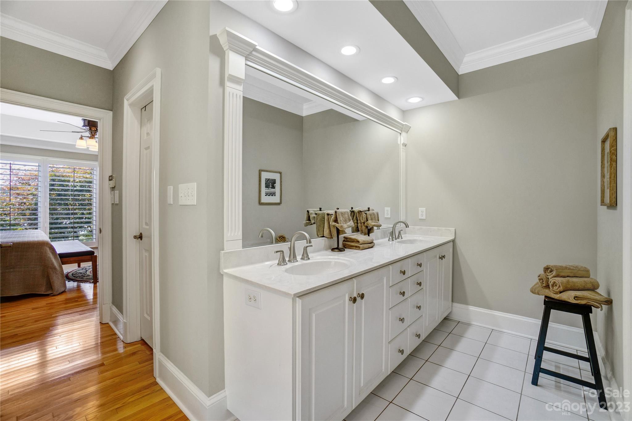 Tanglewood Place - Residential