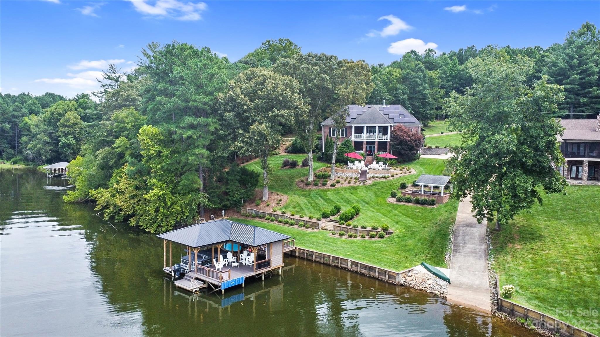 Tanglewood Place - Residential