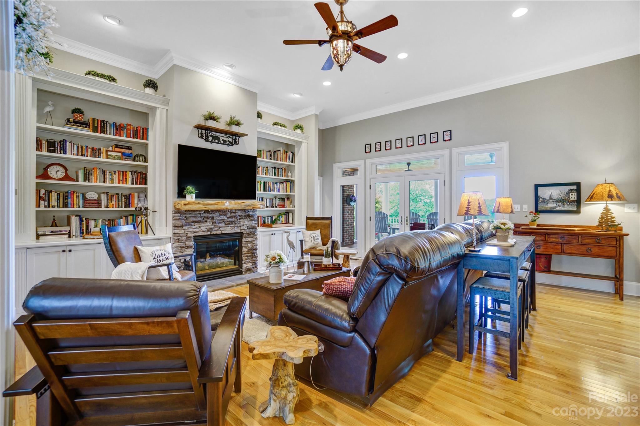 Tanglewood Place - Residential