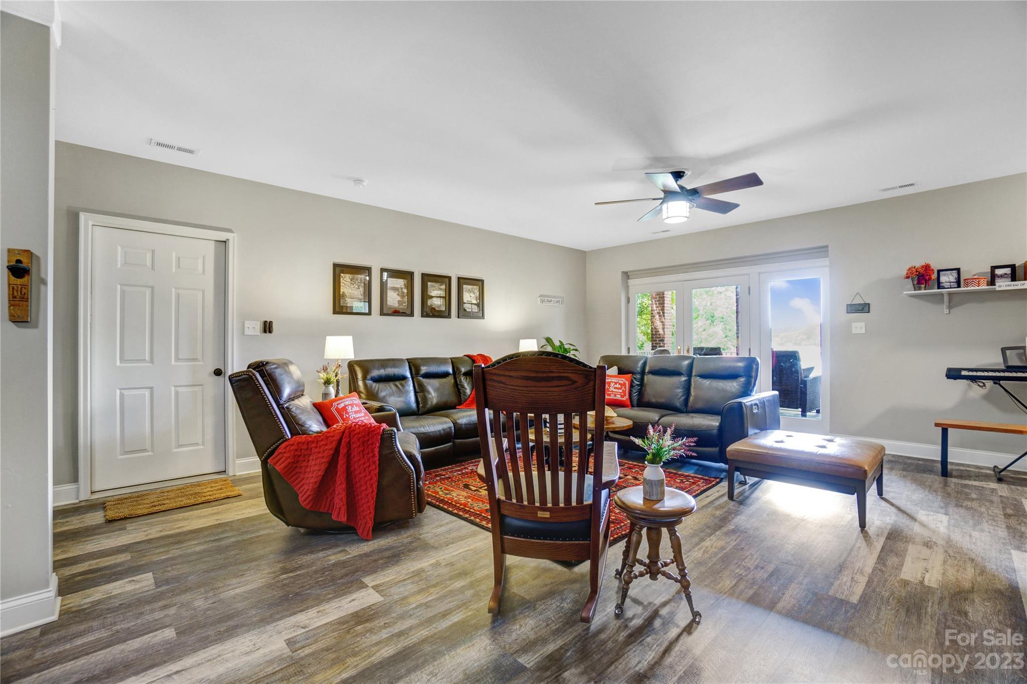 Tanglewood Place - Residential