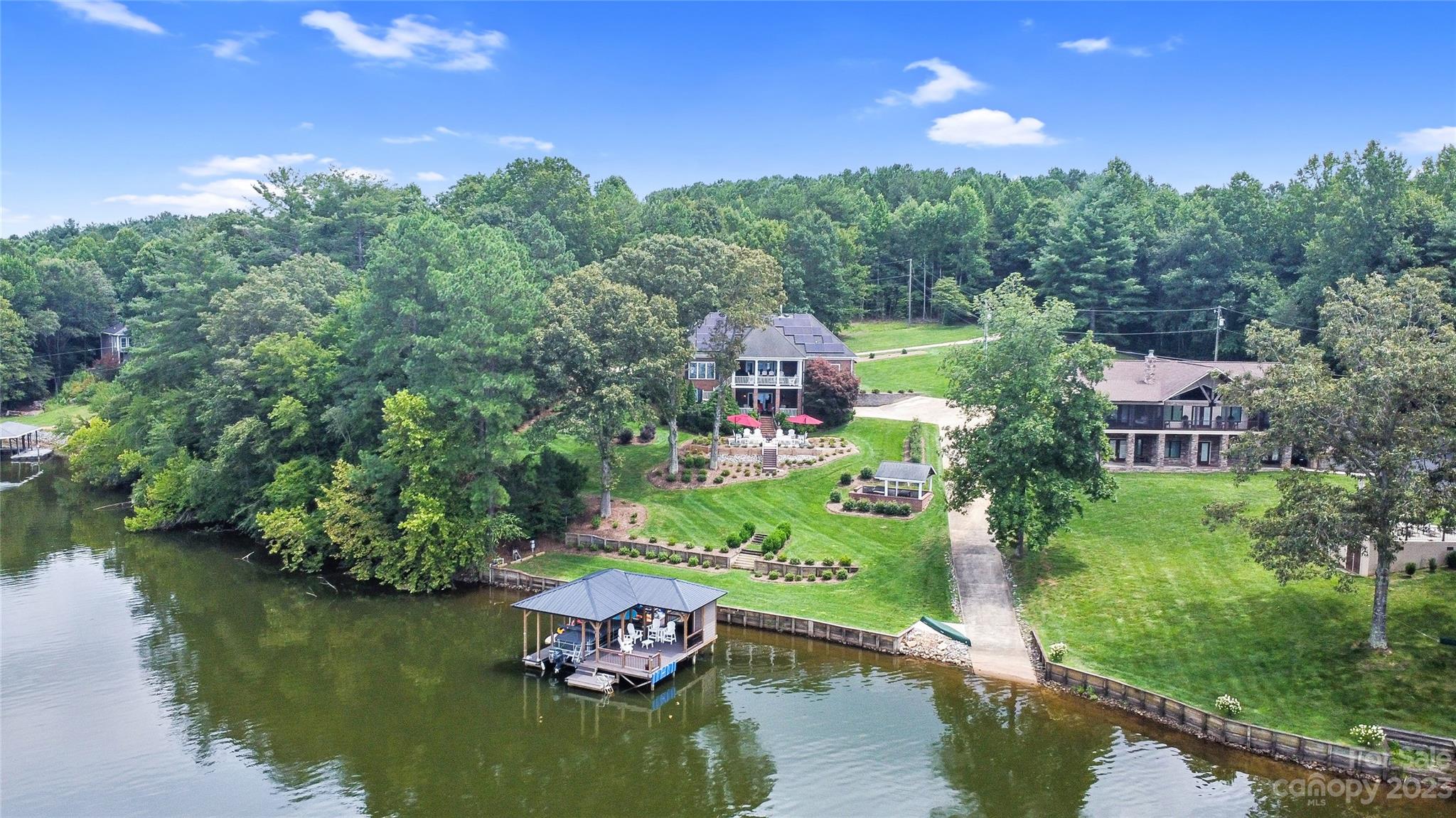 Tanglewood Place - Residential