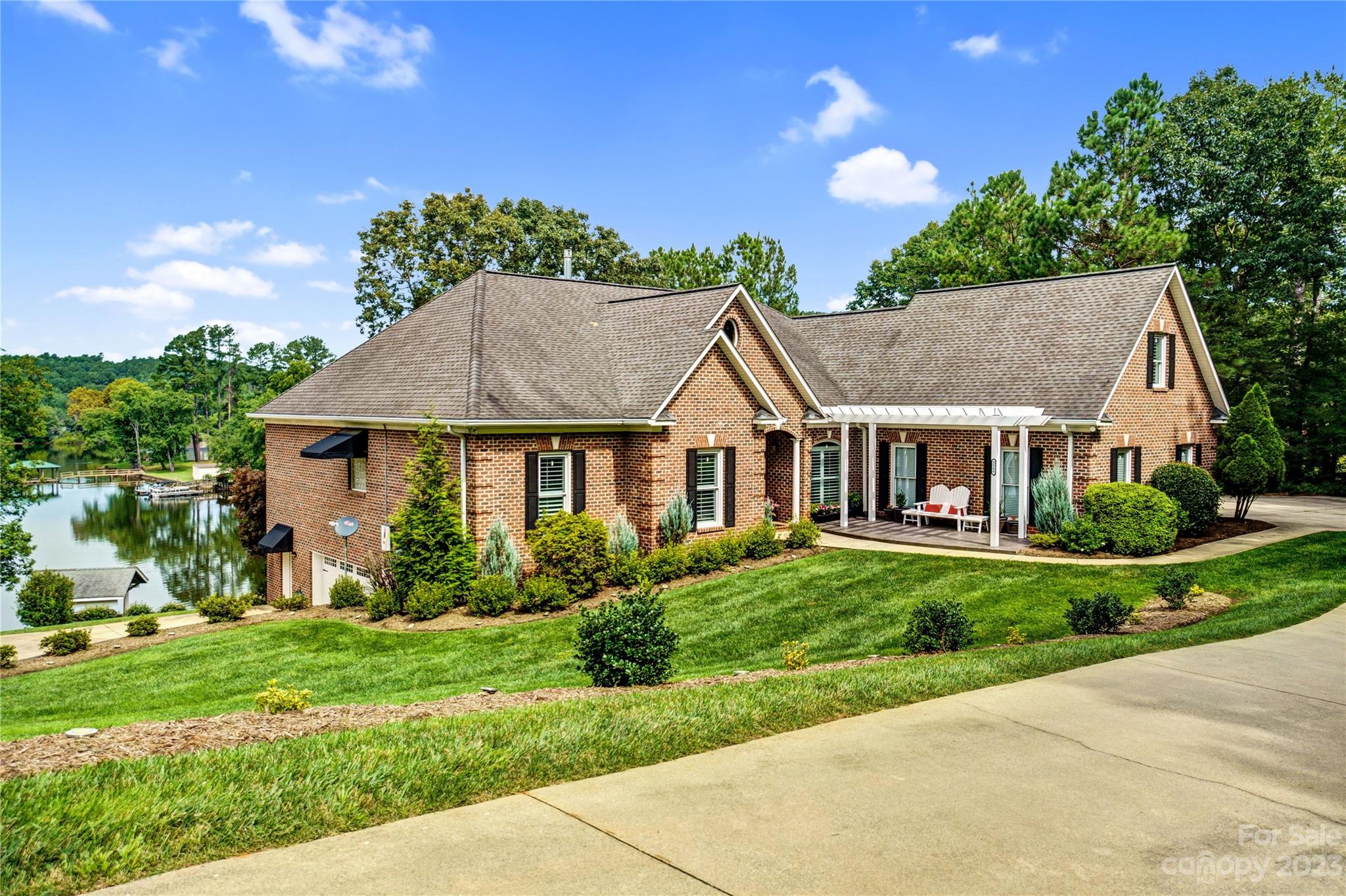 Tanglewood Place - Residential