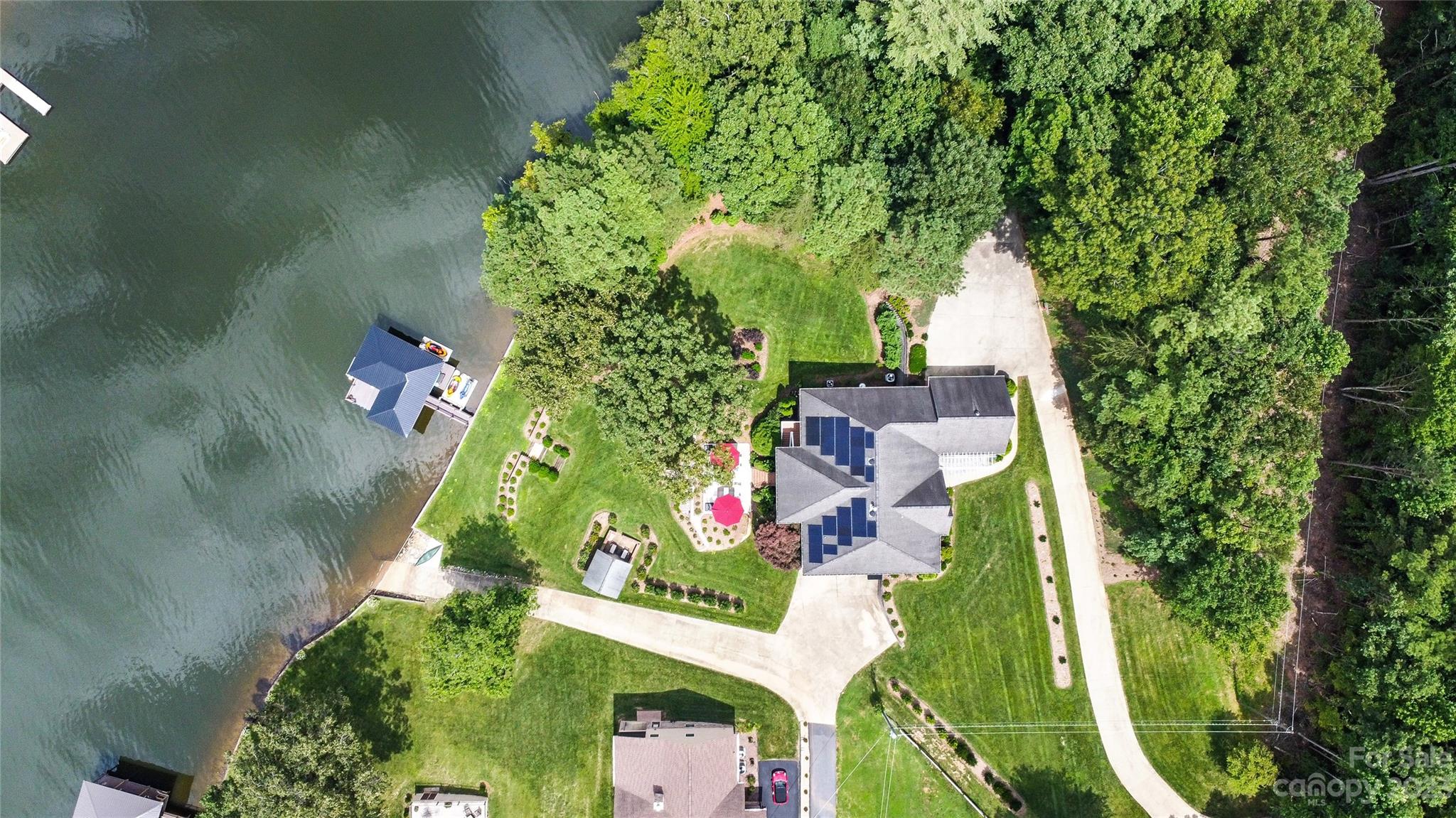 Tanglewood Place - Residential